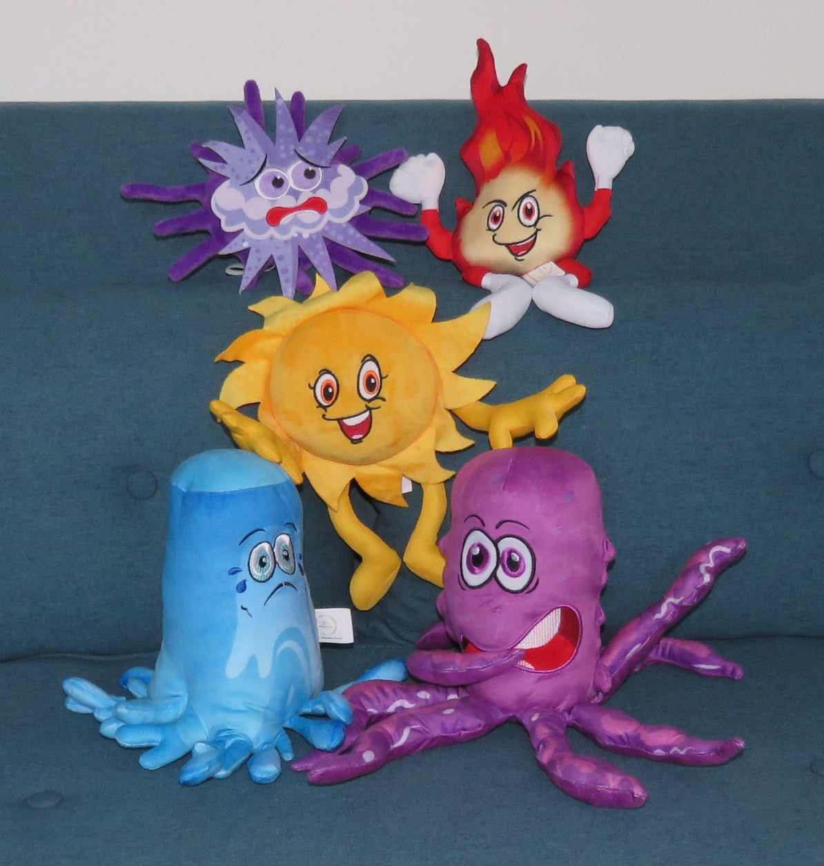 Anx (worry), Blaze (anger), Ray (happiness), Blue (sadness), Jitter (fear) Toys Set